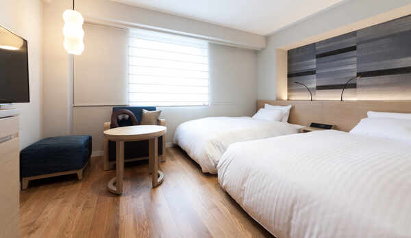 プレミアムツインルーム 21㎡　ベッド幅115cm&times;200cm（２台）