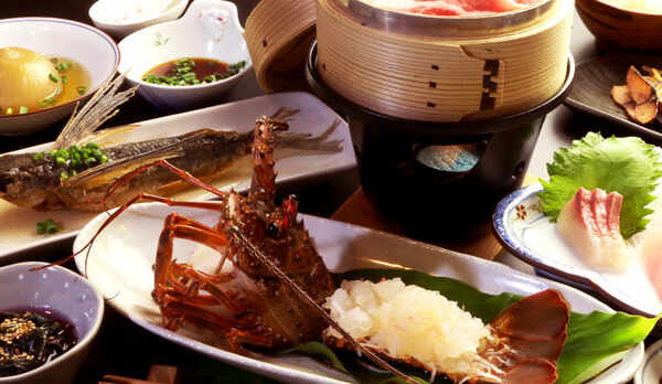 【夕食一例】スタンダード+伊勢海老お造り　 ※伊勢海老は季節限定となります。