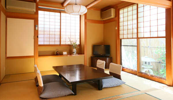 ■数寄屋造り 弘法館 和室12畳