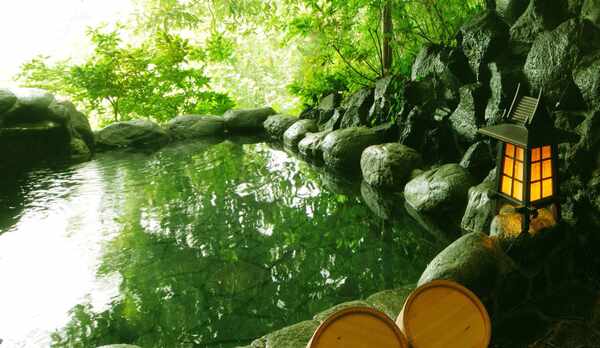 客室温泉露天風呂【まめの間】