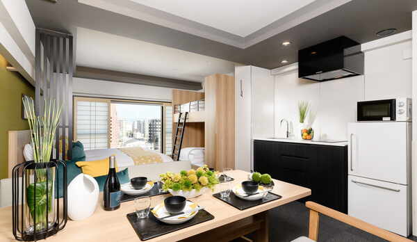 広いダイニングで食事も楽しい