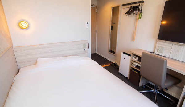 【スタンダードルーム】横幅１５０ｃｍダブルベット完備（２０１９年３月１９日フルリニューアル）