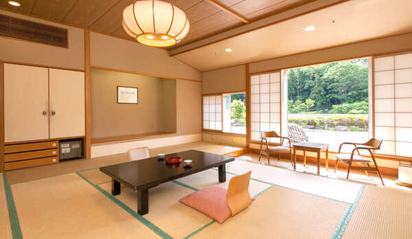 新館一番人気のひろびろ寛ぎ和室【清山館・清流館1階】