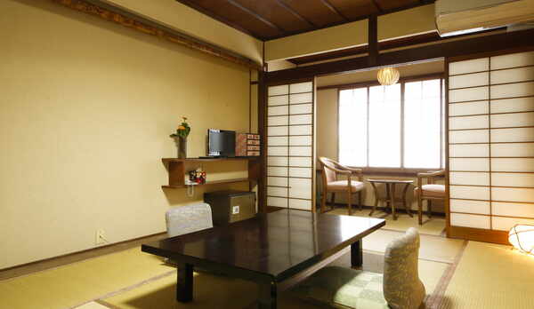 和室 8畳（広縁付）