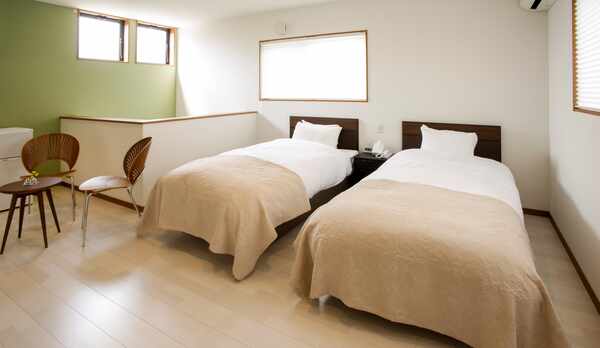 【西の棟2F】竹田城跡が見える明るいお部屋でお目覚め