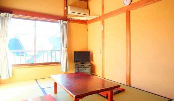 【本館】懐かしい民宿ならではのお部屋※バストイレなし