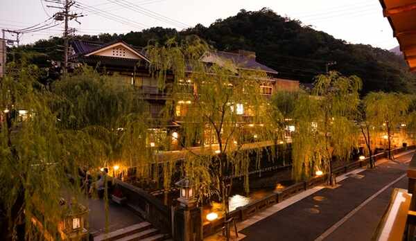 お部屋からの夜の眺め