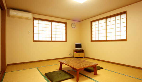 【新館和室】広々ゆったりとお寛ぎいただけます☆彡