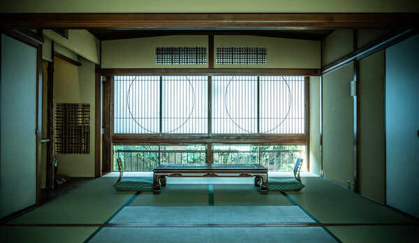 お庭の見える和室スイート（20畳シャワー・トイレ付）