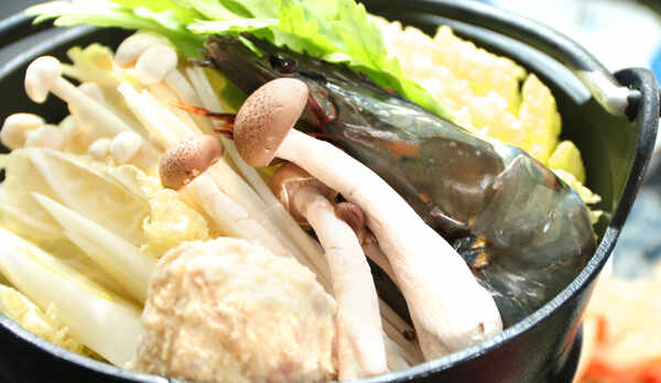 はるる亭特製海鮮定食※小鍋は季節によってない場合もあります。