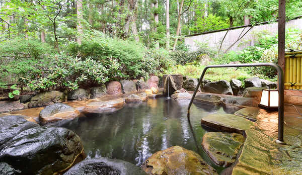 石楠花の湯　露天風呂