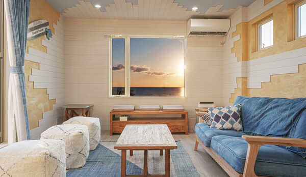 リビング（夕陽）　