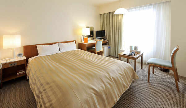 客室　ダブルルーム（一例）　ベッド幅140cm