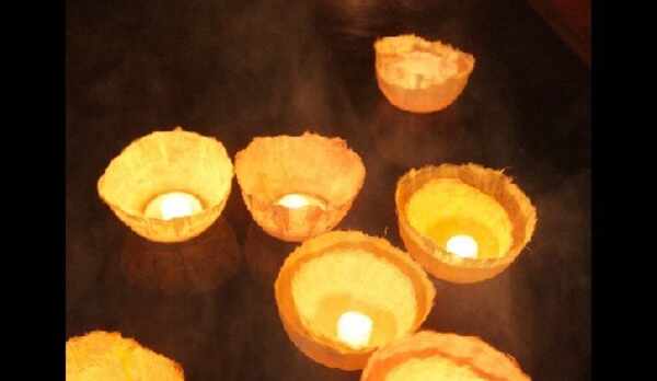 Ｎ　露天風呂に灯る花明り