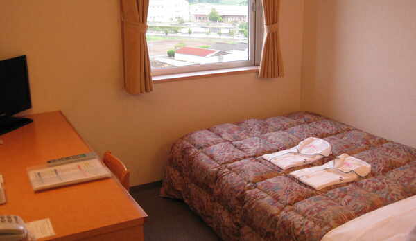 週末・祝日セミダブル