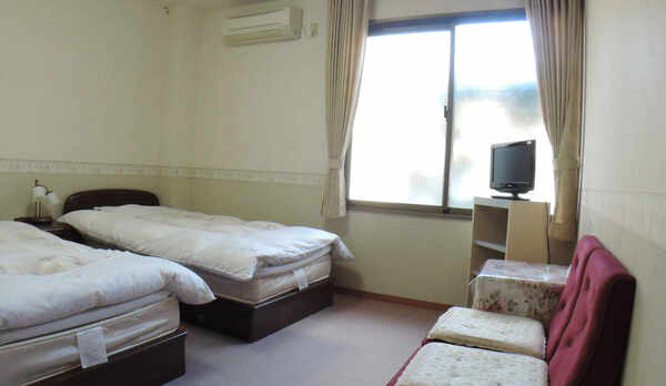 *【讃嘆の間】シングルベッド2台を設置