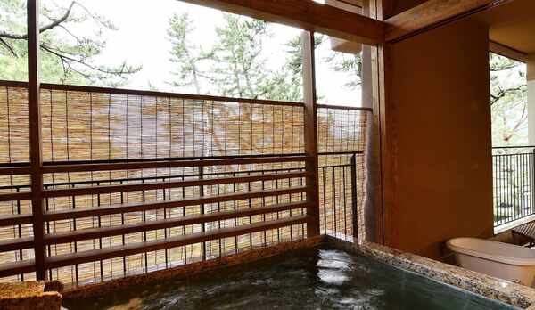 松の浦スイート「水天」