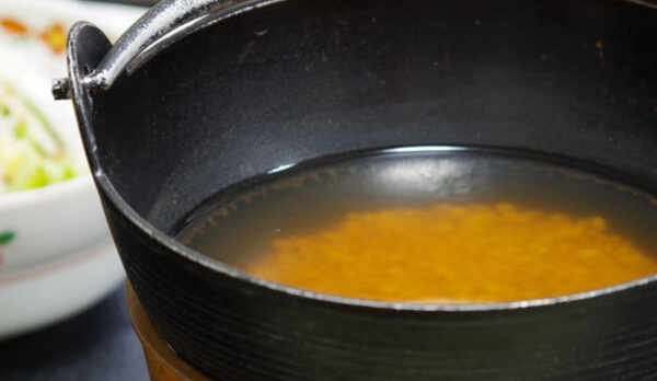 *【茶粥朝食】素朴な味が人気！卓上で炊く奈良名物の茶粥です。