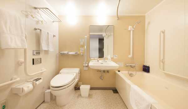 バスルーム：ユニバーサルツイン(スーペリアツインの一室)