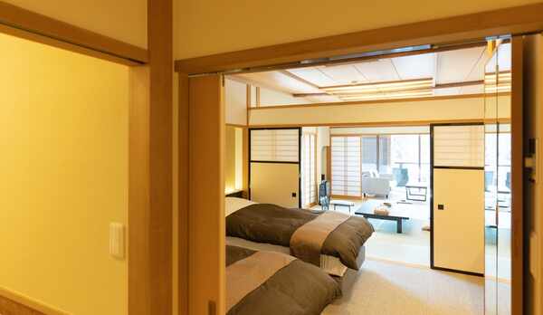 【吟龍 特別室】お部屋の戸を開けば、そこはようやくたどり着いた旅の目的地。