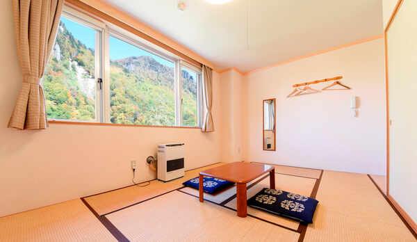 *【客室】和室8畳