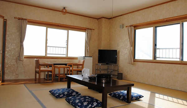 １２畳和室バス・トイレ付