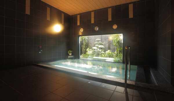 男性大浴場【15:00〜2:00／5:00〜10:00】