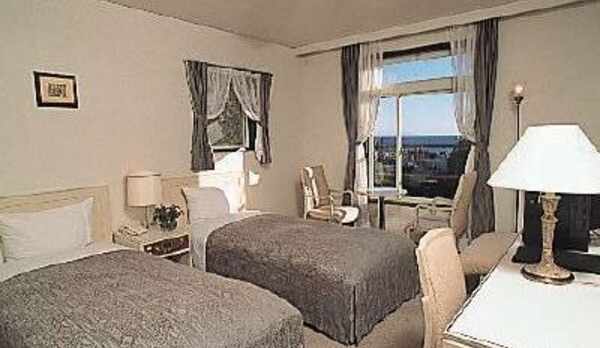 ▼オリバー社製快適ベッド使用。クローゼット・ドレッサー・全身鏡、更に空気清浄機を完備しております。