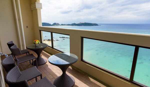 波の音を聞きながらのんびりステイ