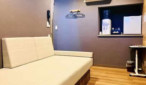 客室内/ソファーベッド