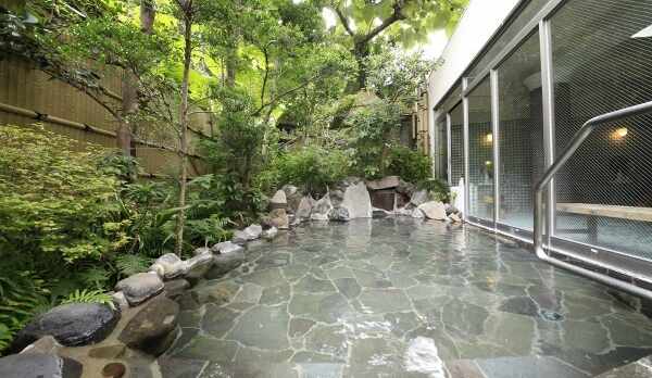 露天風呂　岩風呂