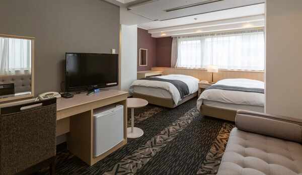 デラックスツイン　ベッド幅120cm