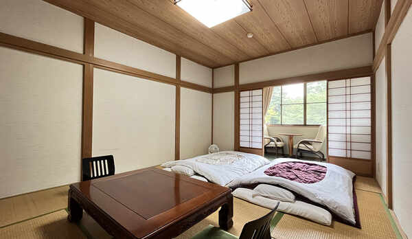 客室★和室１０畳トイレ付き