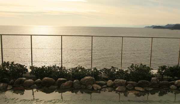 太平洋展望露天風呂「つばすの湯」＜男女入替制＞