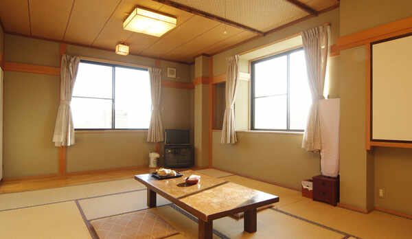 グループや2世代家族などに最適の和室12畳