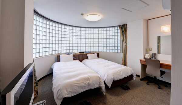 *洋室ツインＡ（客室一例）/カップルやご夫婦でのご宿泊にオススメ！ふかふかのベッドで安眠の夜を。