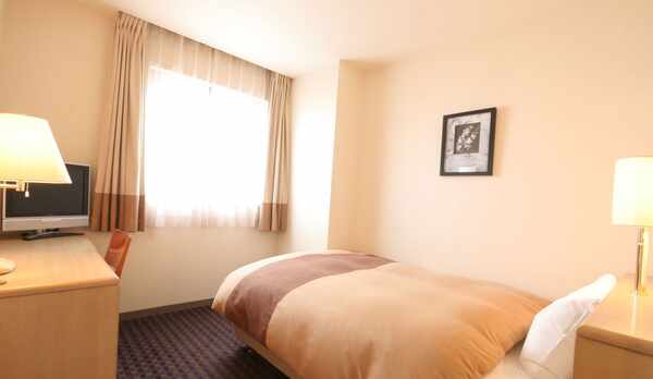 シングルルーム　ベッド幅120cm