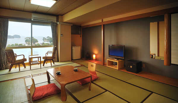 松島湾を望むお部屋