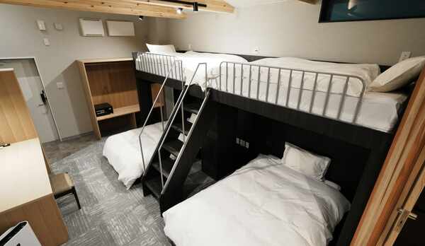 寝室（4ベットルーム）