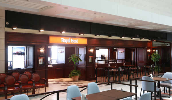 ★朝食レストラン（ロイヤルホスト）