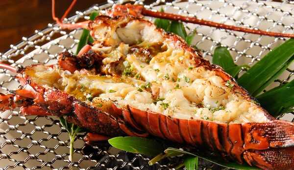 お仕立て一例【伊勢海老の鬼殻焼き】