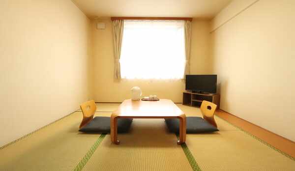 *客室（和室7畳）