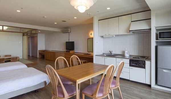 スタンダード和洋室55㎡(和・4.5畳)定員4名