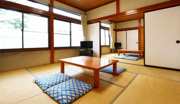 施設★本館17畳