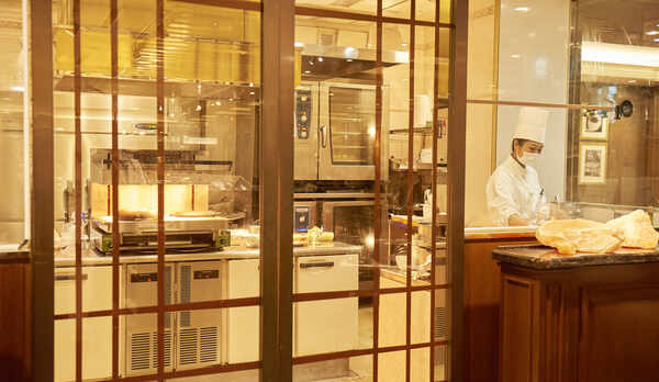 ブフェレストラン「インペリアルバイキング サール」