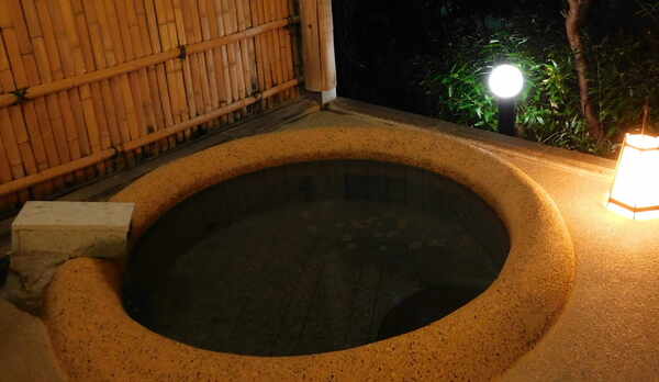 夜露天風呂