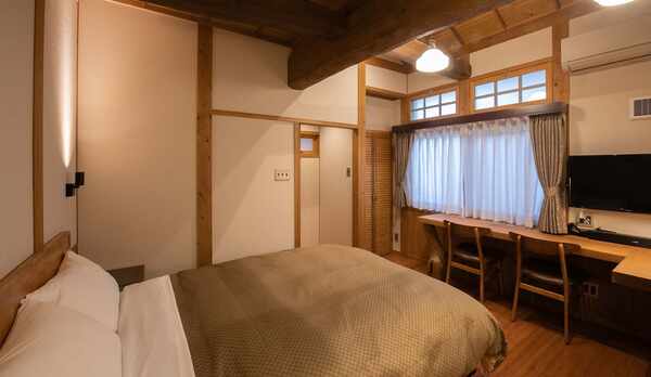 【101】客室・ダブルベッド