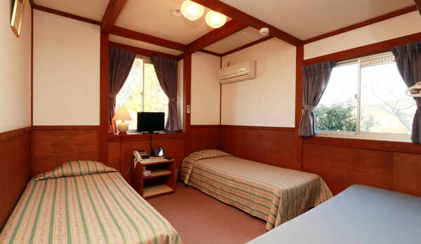 ◆懐かしさを感じるレトロな雰囲気のお部屋でのんびりと♪インターネット使用可能☆彡*