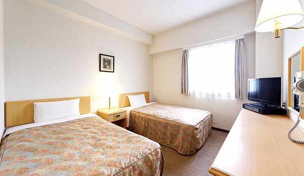 【 ツインルーム】ファミリー、学生団体様に人気がございます。添寝は小学生2名様まで可能です。