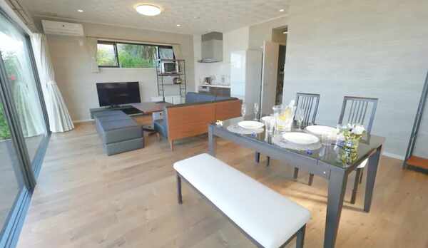 2階：リビングダイニング